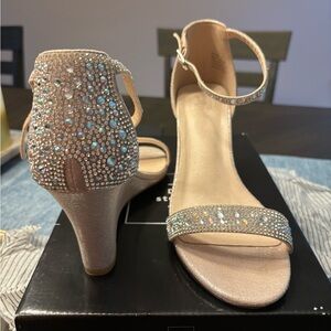 DB Studio Raquel blush wedges